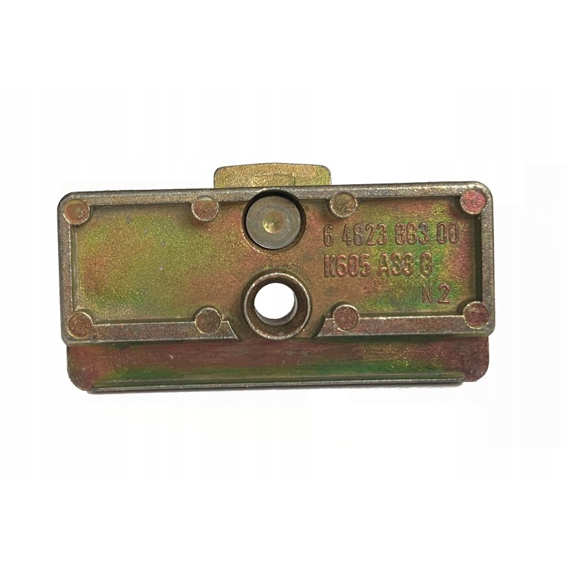 ROTO CENTRO ZACZEP K605A338 DO OKNA 6 4823 883 00